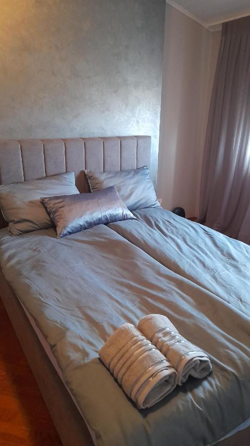 Apartment Maras Poreč Eksteriør bilde