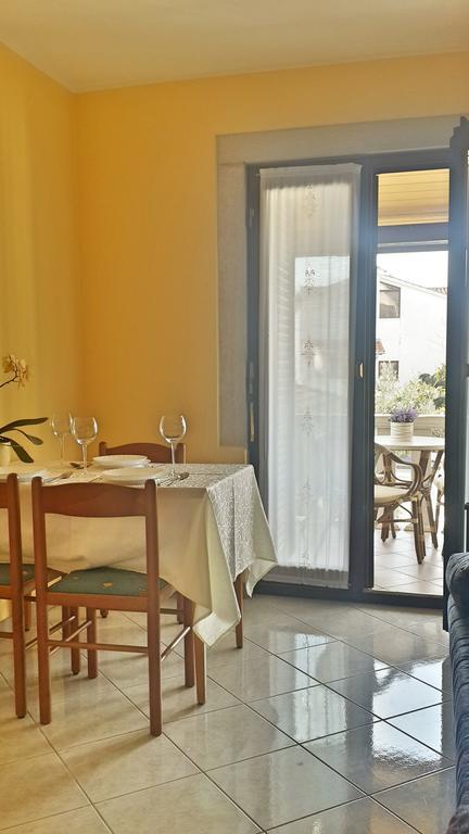 Apartment Maras Poreč Eksteriør bilde